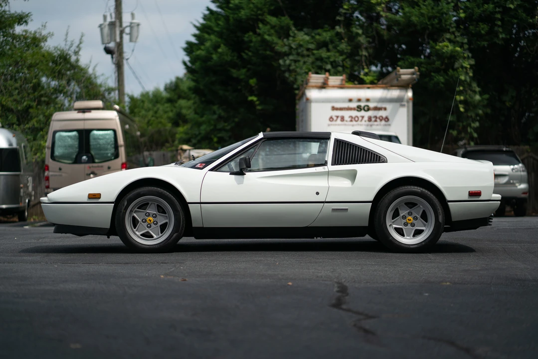 1986 Ferrari 328 GTS - Image 6 of 31