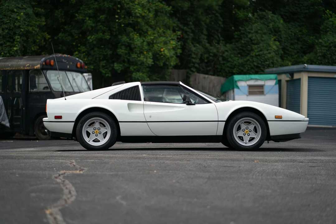 1986 Ferrari 328 GTS - Image 5 of 31