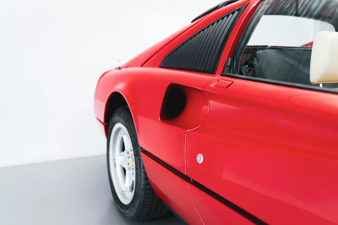 1986 Ferrari 328 GTS - Image 28 of 31
