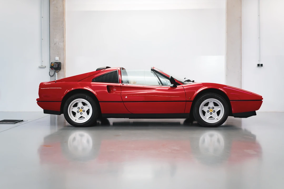 1986 Ferrari 328 GTS - Image 16 of 31