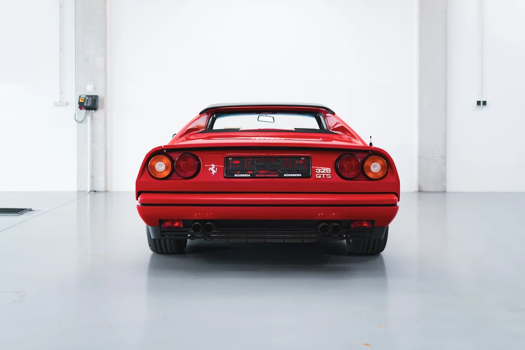 1986 Ferrari 328 GTS - Image 6 of 31
