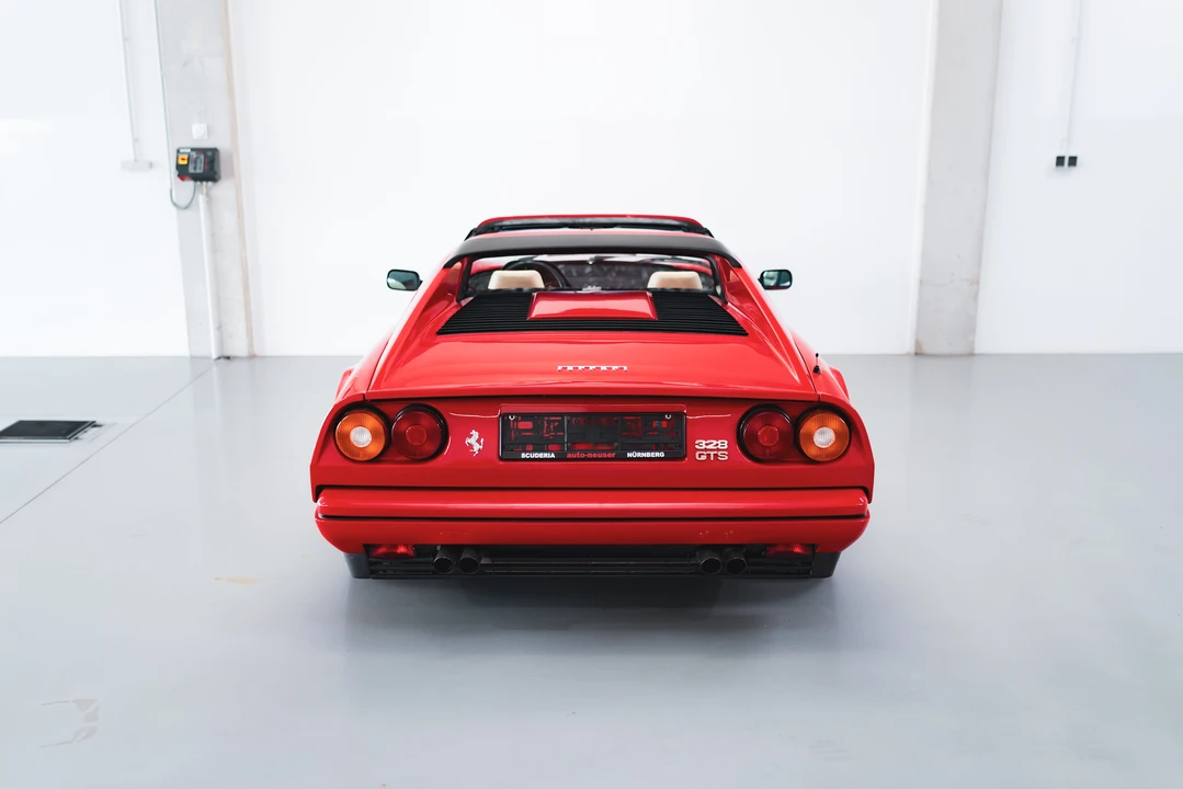 1986 Ferrari 328 GTS - Image 14 of 31