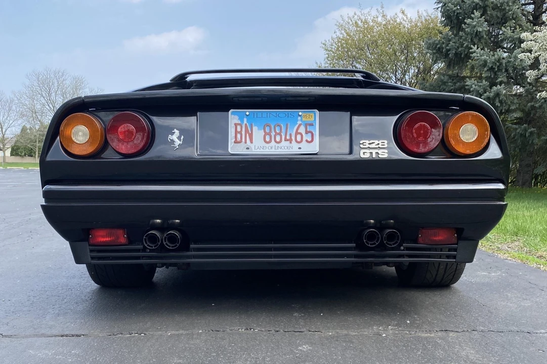 1986 Ferrari 328 GTS - Image 10 of 31
