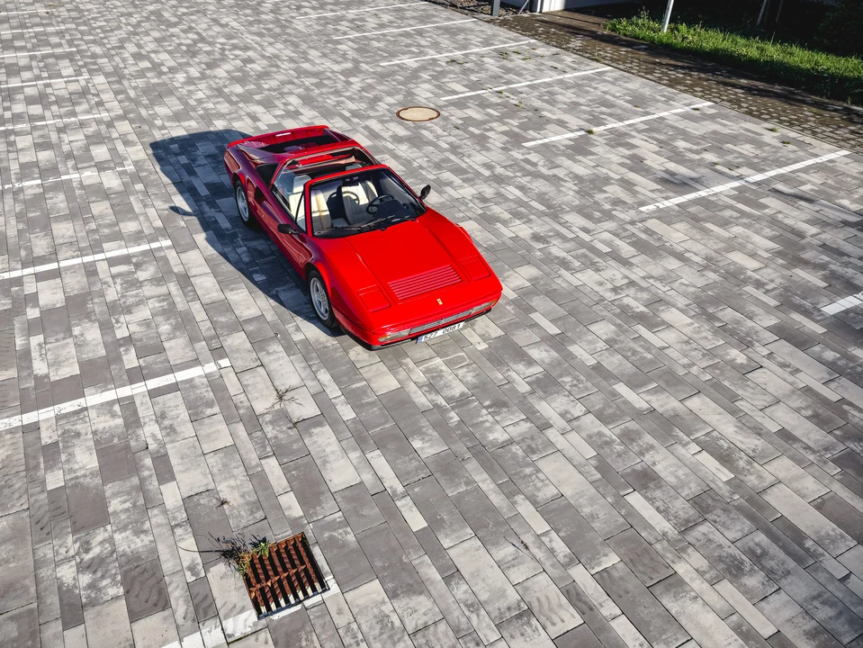 1986 Ferrari 328 GTS - Image 27 of 31