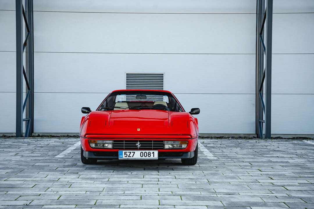 1986 Ferrari 328 GTS - Image 2 of 31