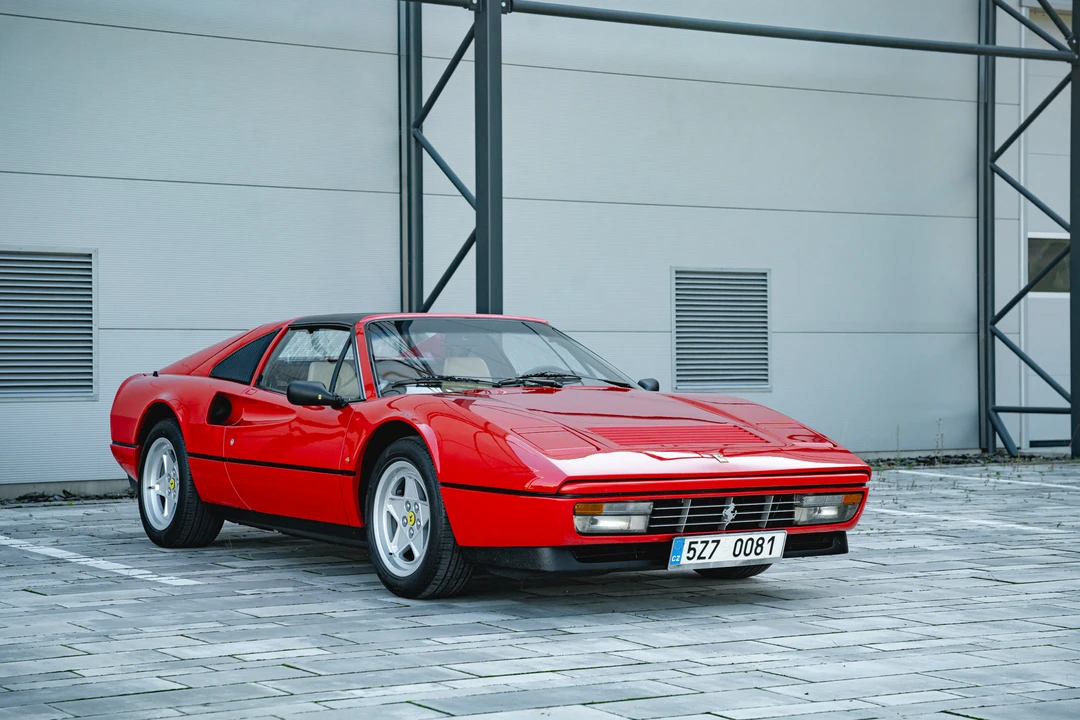1986 Ferrari 328 GTS - Image 3 of 31