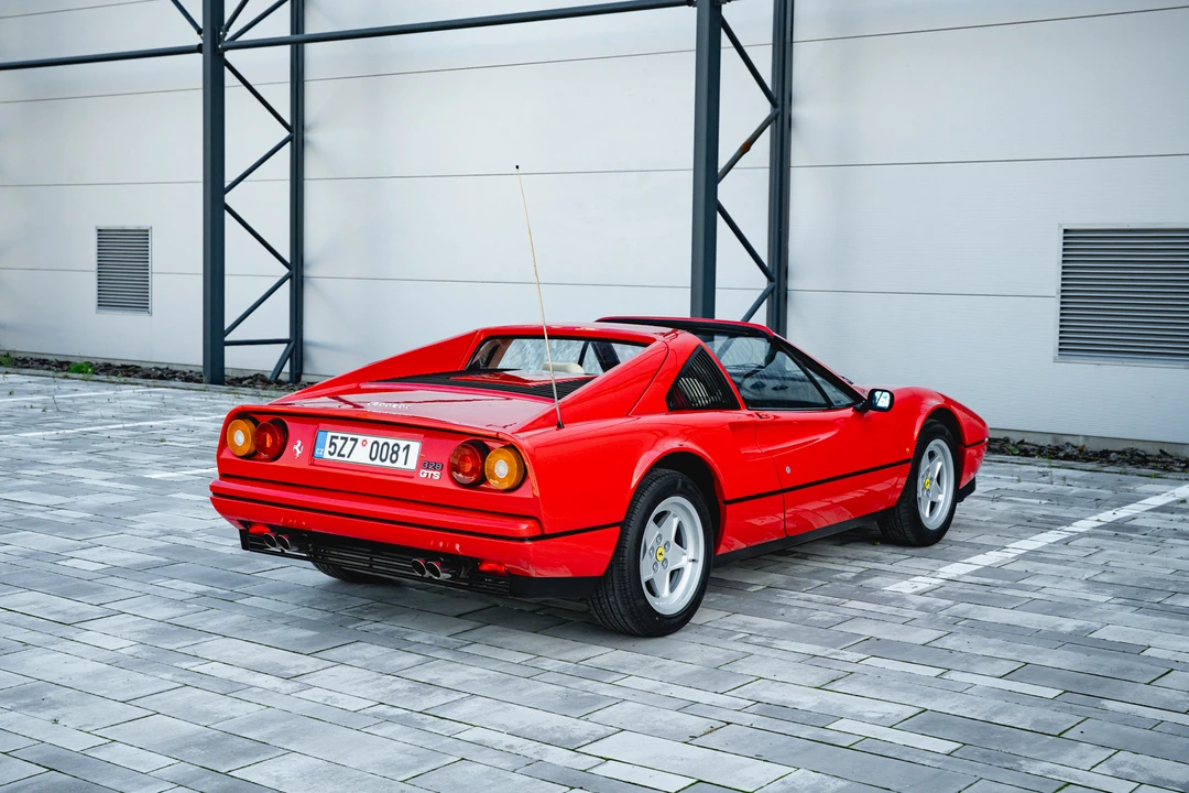 1986 Ferrari 328 GTS - Image 13 of 31