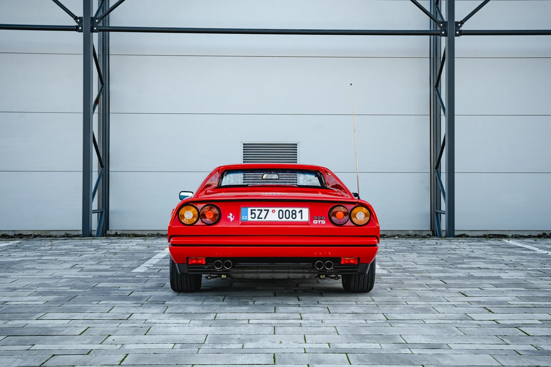 1986 Ferrari 328 GTS - Image 14 of 31