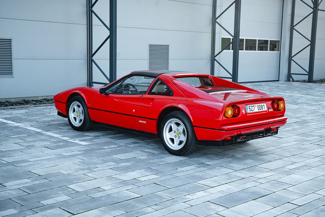 1986 Ferrari 328 GTS - Image 7 of 31