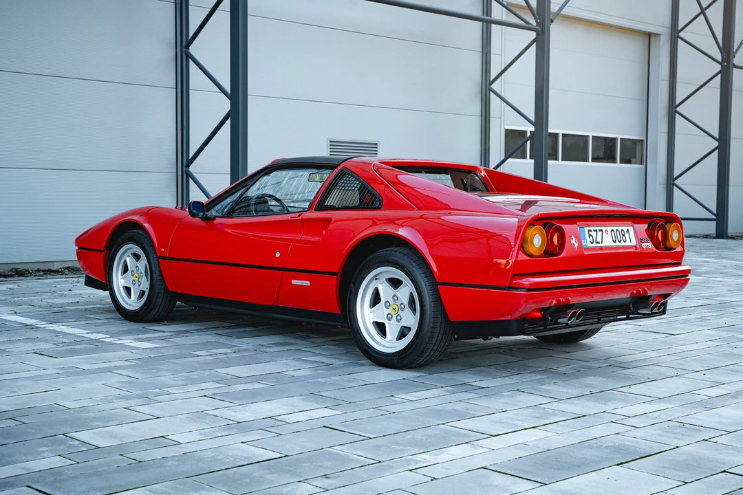 1986 Ferrari 328 GTS - Image 15 of 31