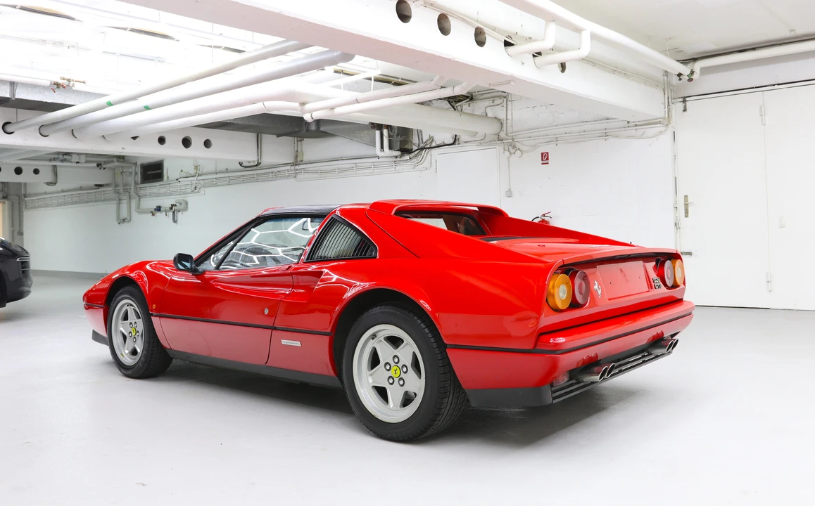 1986 Ferrari 328 GTS - Image 15 of 31