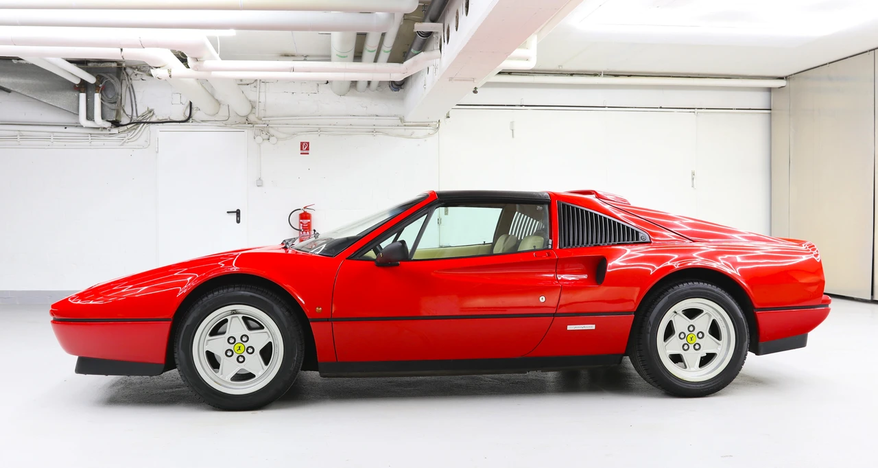 1986 Ferrari 328 GTS - Image 9 of 31