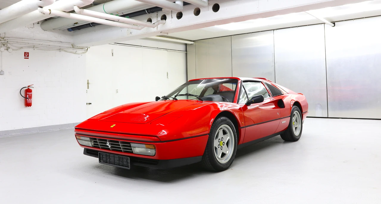 1986 Ferrari 328 GTS - Image 17 of 31