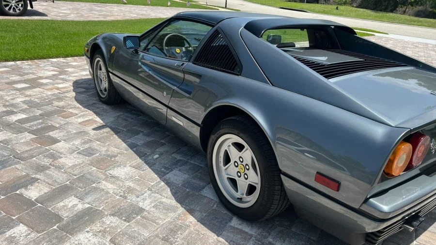 1986 Ferrari 328 GTS - Image 13 of 18