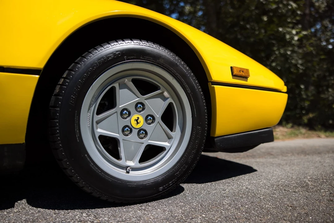 1986 Ferrari 328 GTS - Image 13 of 31