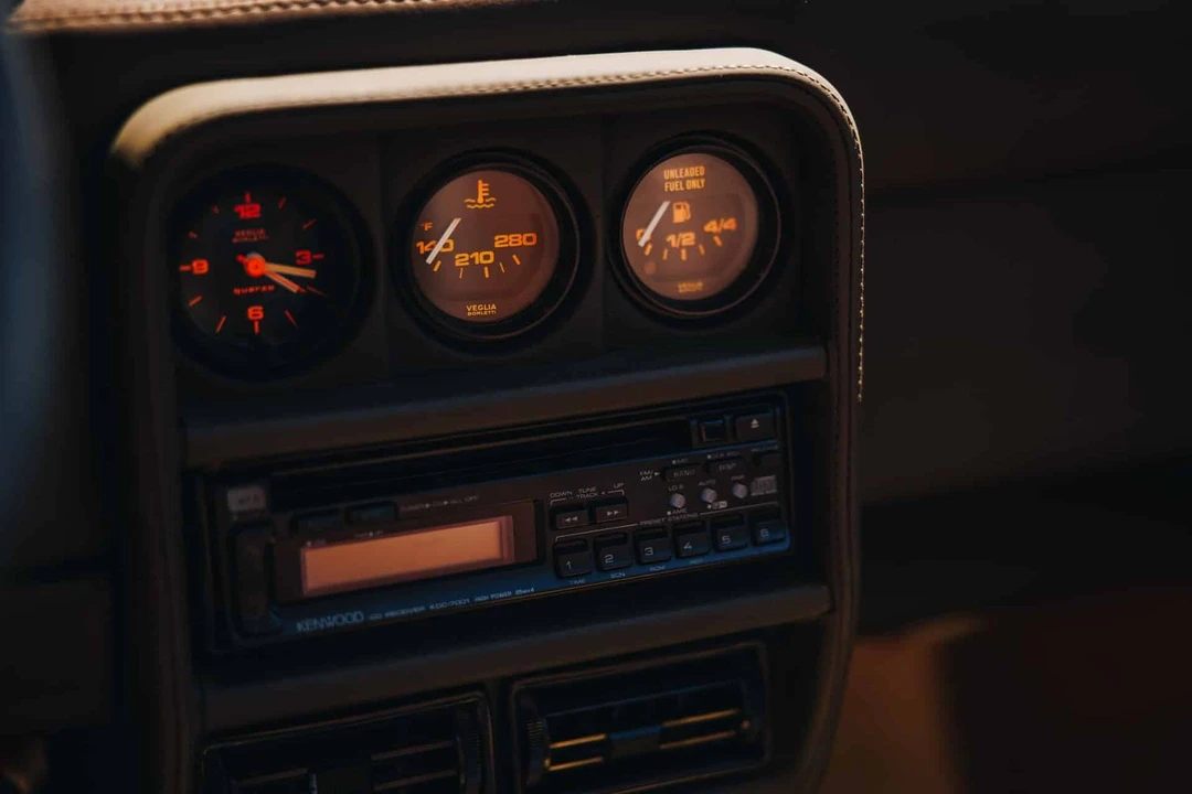 1986 Ferrari 328 GTS - Image 23 of 31