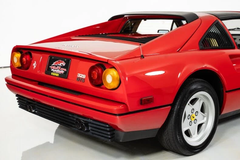 1986 Ferrari 328 GTS - Image 22 of 31