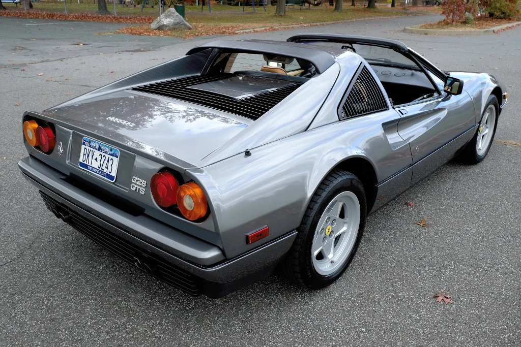 1986 Ferrari 328 GTS - Image 12 of 31