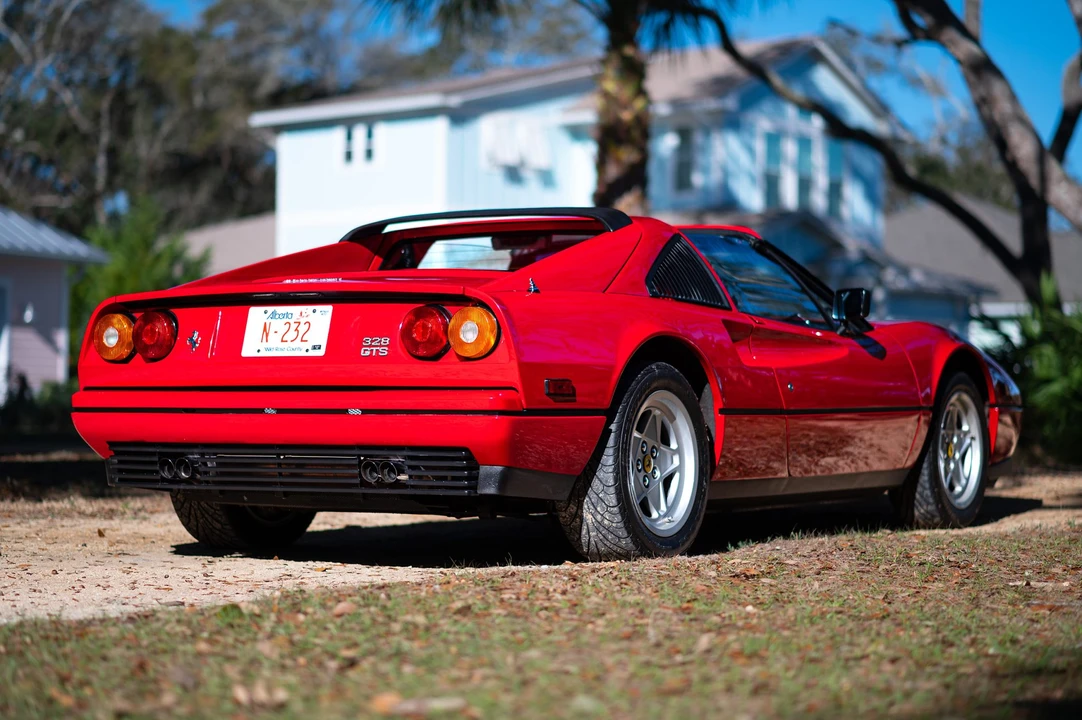 1986 Ferrari 328 GTS - Image 25 of 31