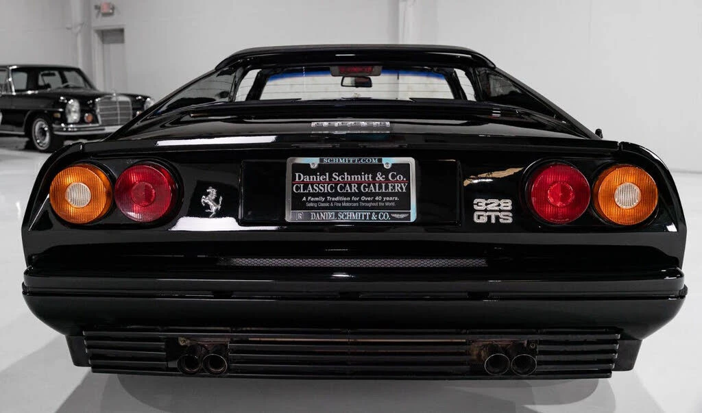 1986 Ferrari 328 GTS - Image 9 of 31