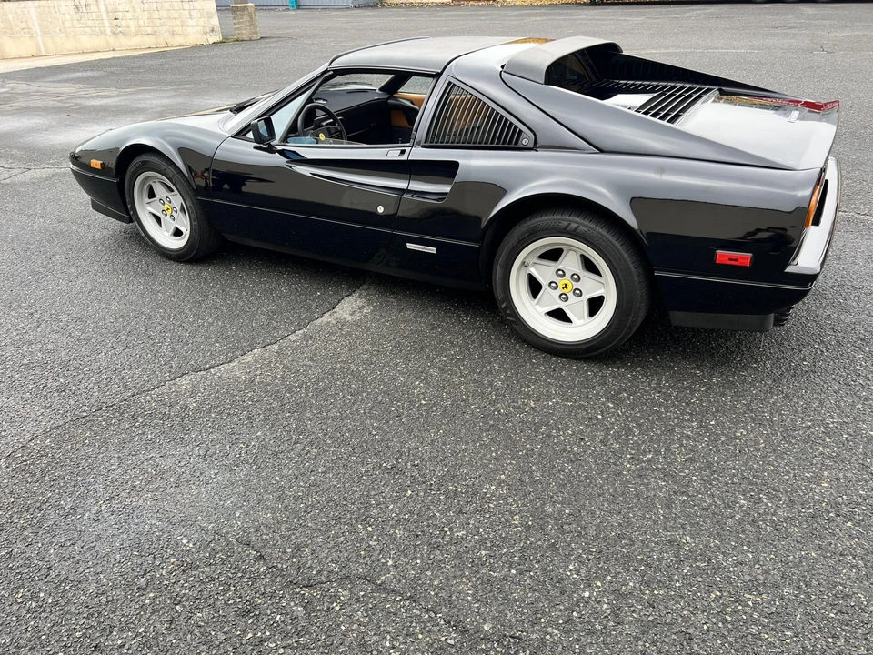 1986 Ferrari 328 GTS - Image 5 of 31