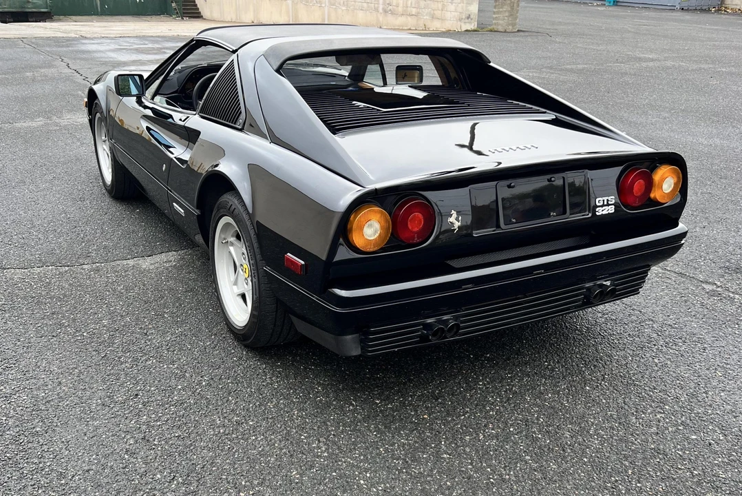 1986 Ferrari 328 GTS - Image 8 of 31