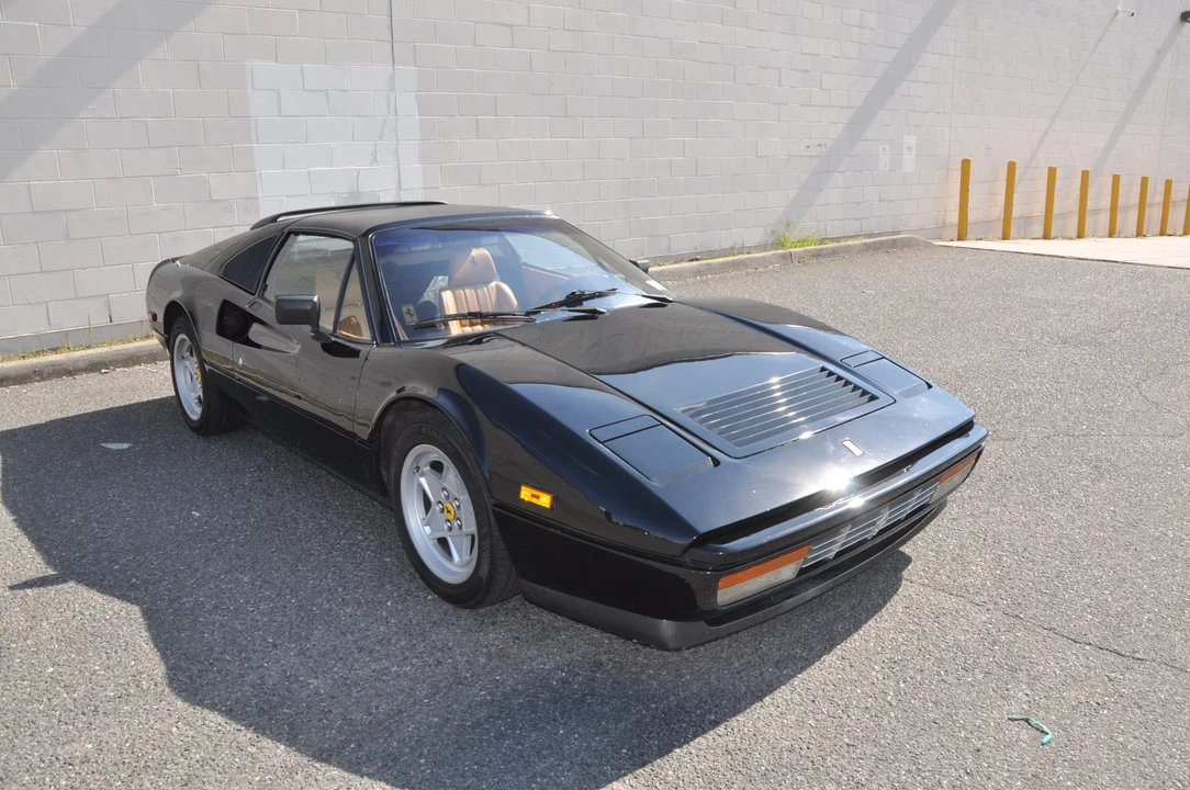 1986 Ferrari 328 GTS - Image 2 of 31