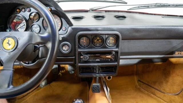 1986 Ferrari 328 GTS - Image 25 of 31