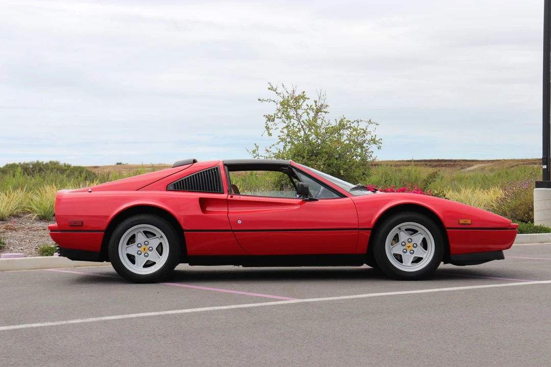 1986 Ferrari 328 GTS - Image 13 of 31