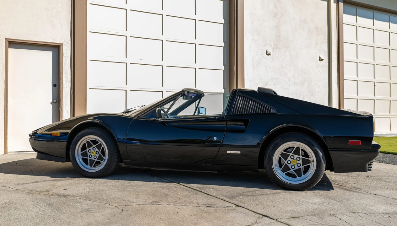 1986 Ferrari 328 GTS - Image 17 of 31