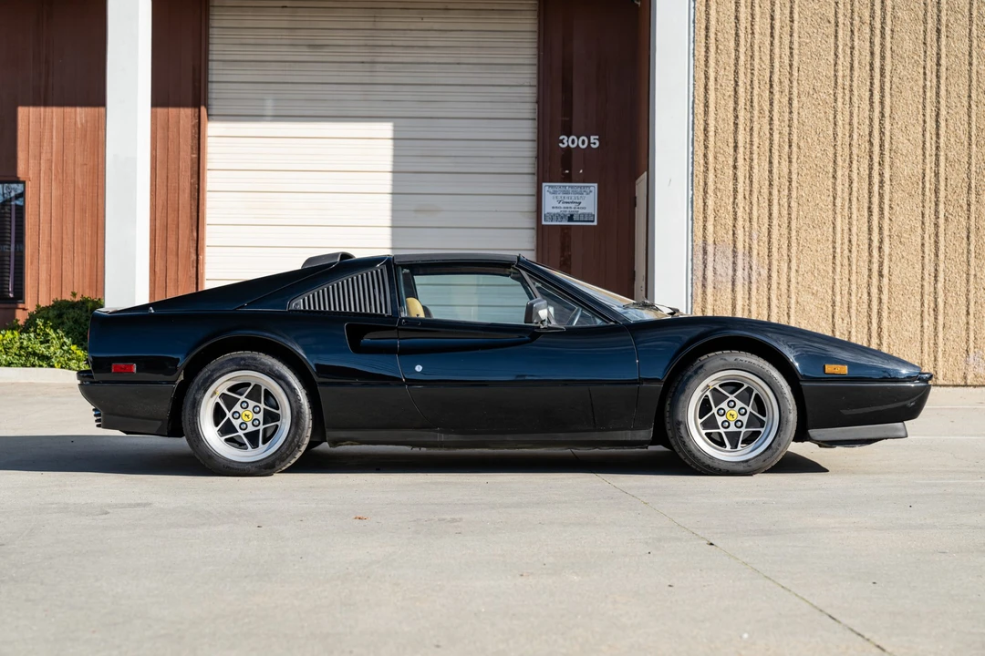 1986 Ferrari 328 GTS - Image 9 of 31