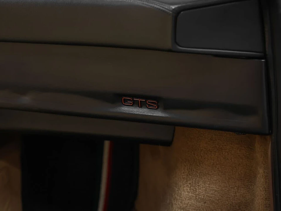 1986 Ferrari 328 GTS - Image 21 of 31