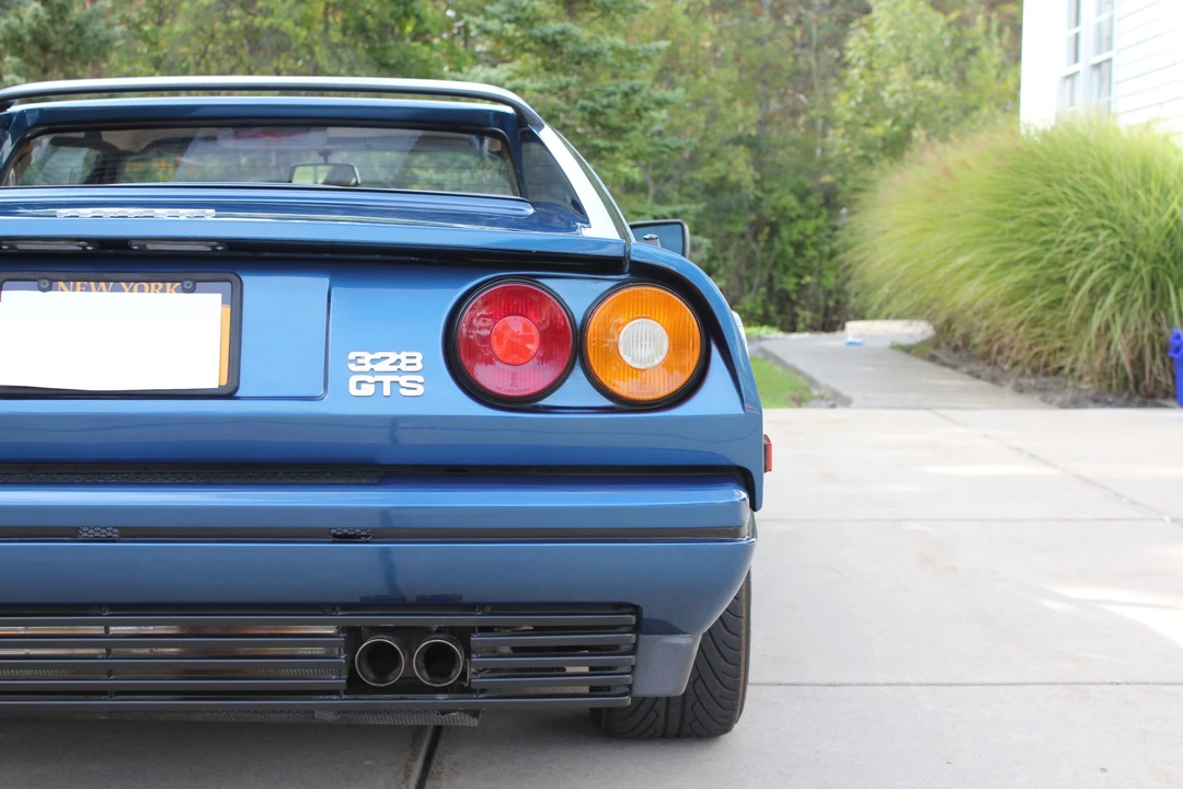 1986 Ferrari 328 GTS - Image 27 of 31