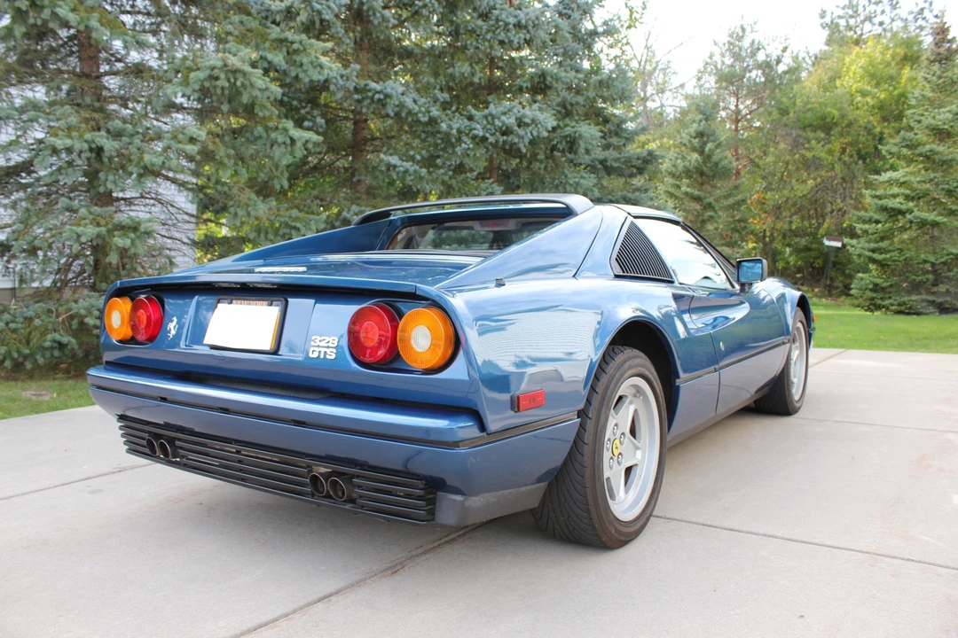 1986 Ferrari 328 GTS - Image 10 of 31