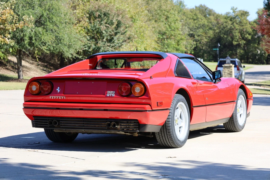 1986 Ferrari 328 GTS - Image 9 of 31