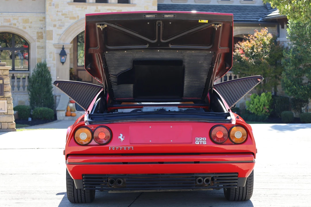 1986 Ferrari 328 GTS - Image 25 of 31