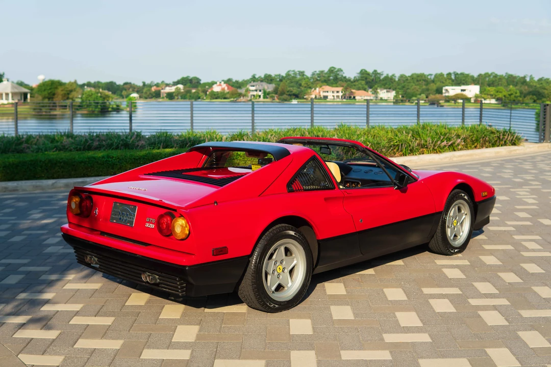 1986 Ferrari 328 GTS - Image 7 of 31