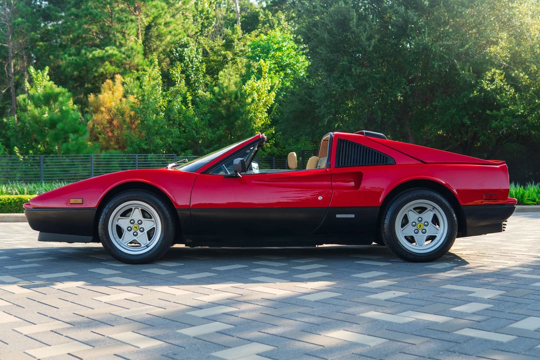 1986 Ferrari 328 GTS - Image 2 of 31