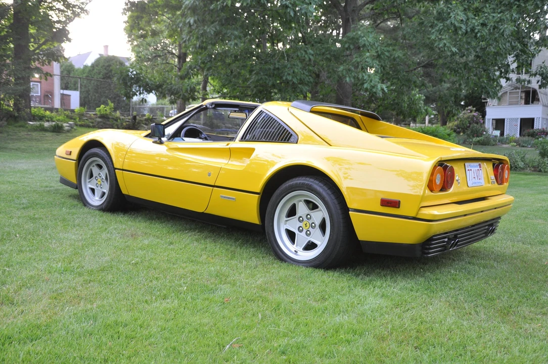 1986 Ferrari 328 GTS - Image 5 of 31