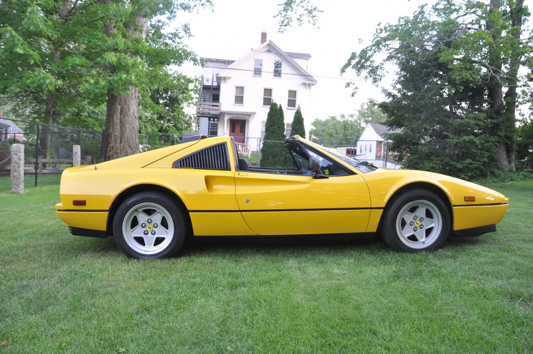 1986 Ferrari 328 GTS - Image 9 of 31