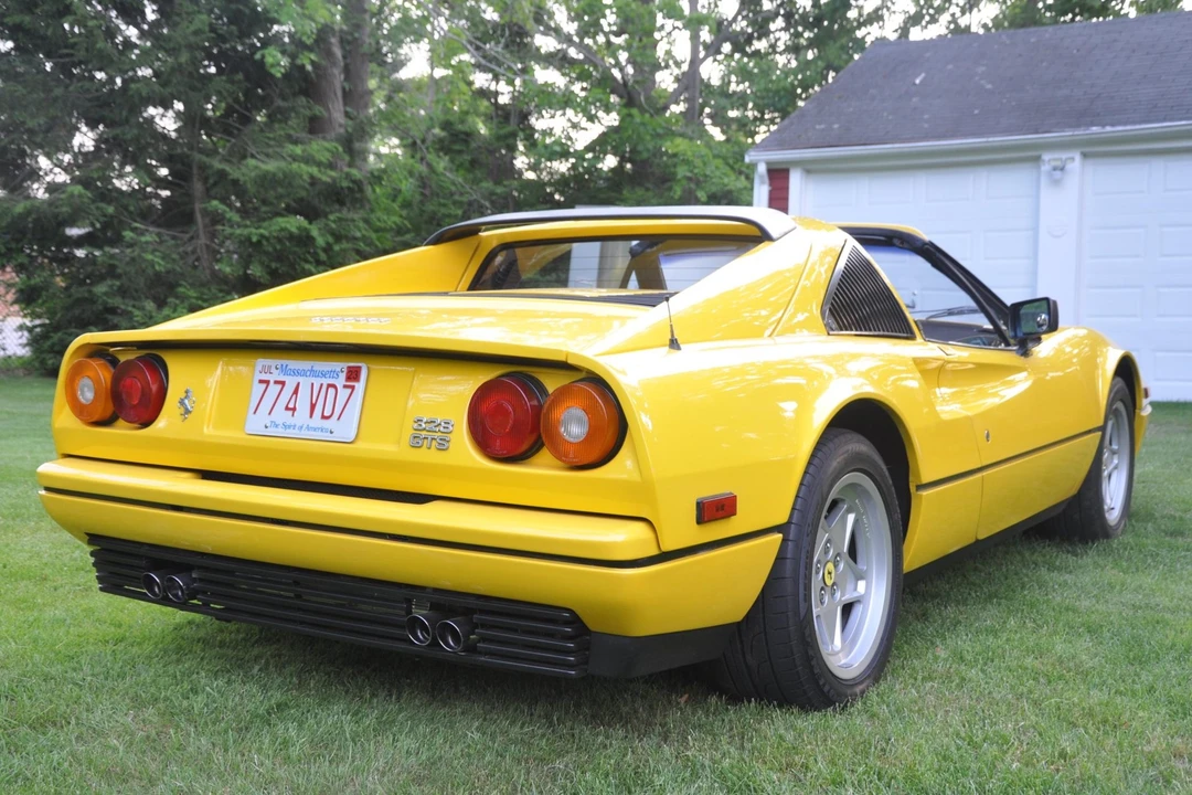 1986 Ferrari 328 GTS - Image 7 of 31
