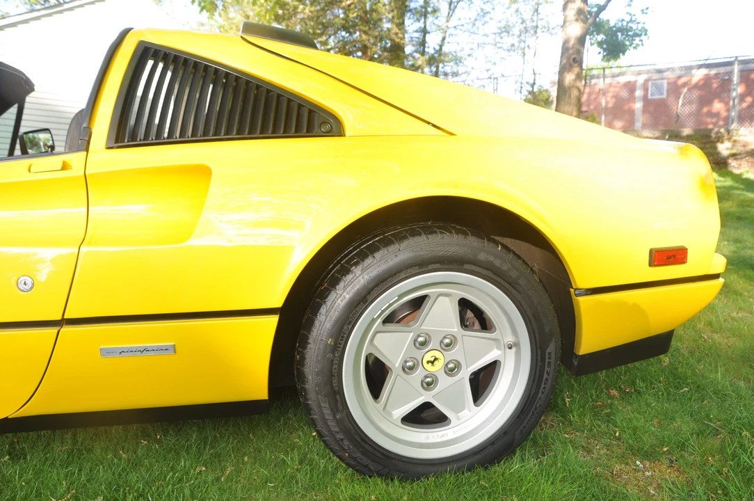 1986 Ferrari 328 GTS - Image 24 of 31