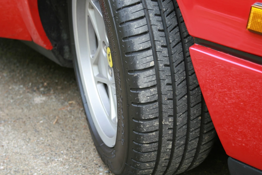 1986 Ferrari 328 GTS - Image 17 of 31