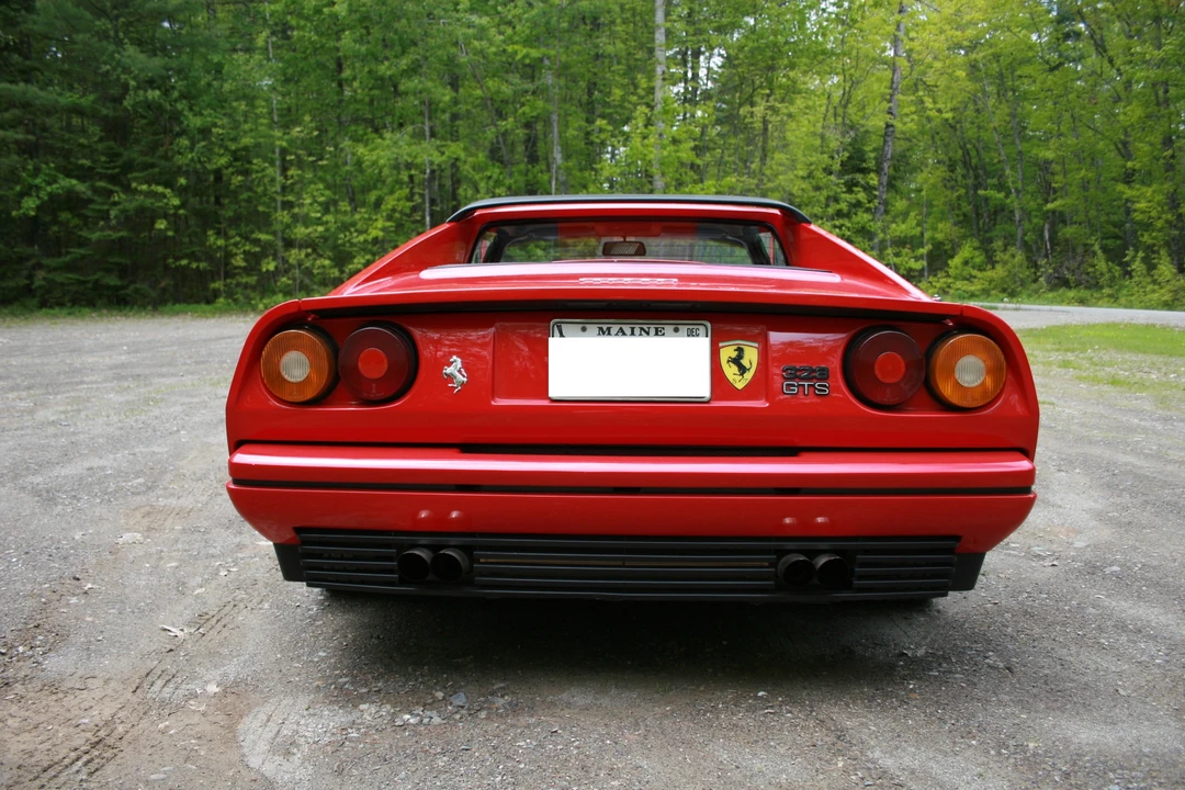 1986 Ferrari 328 GTS - Image 9 of 31