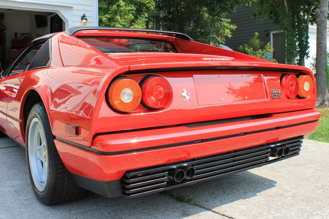 1986 Ferrari 328 GTS - Image 15 of 31