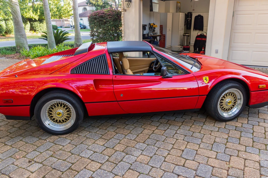 1986 Ferrari 328 GTS - Image 9 of 31