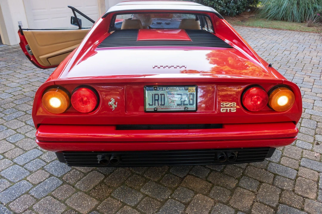 1986 Ferrari 328 GTS - Image 27 of 31
