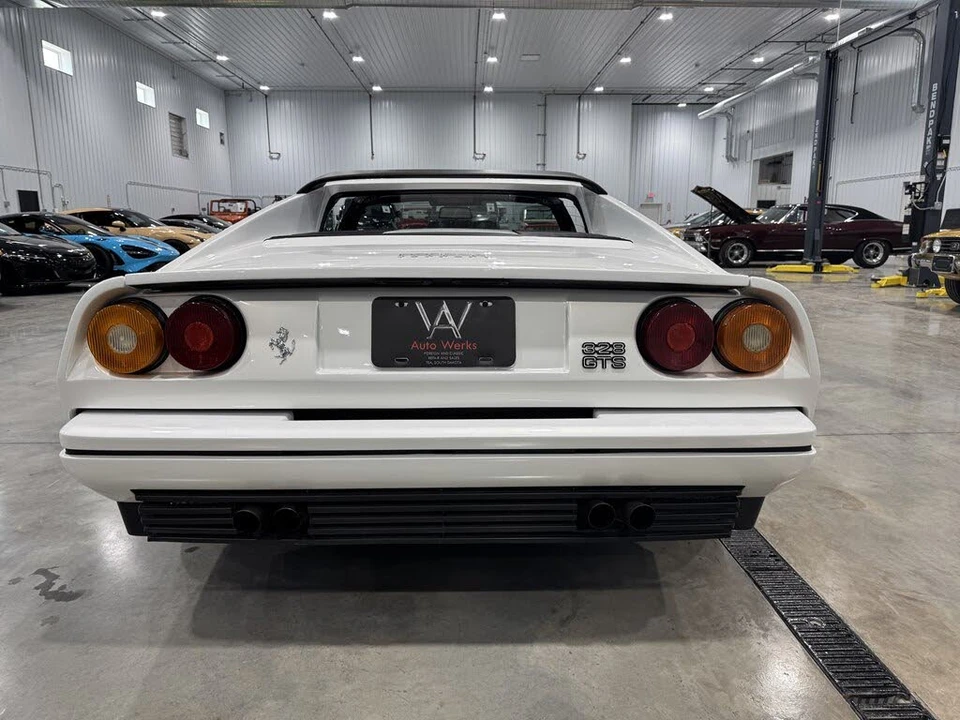 1986 Ferrari 328 GTS - Image 4 of 18