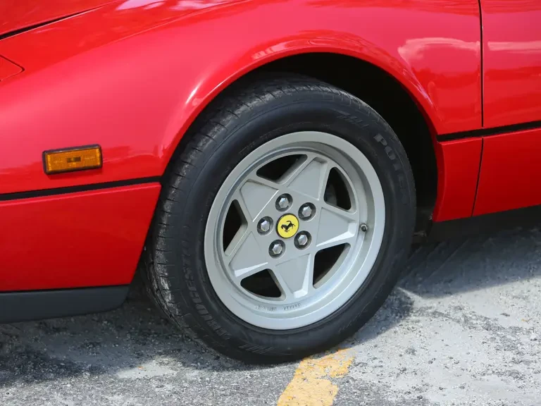 1986 Ferrari 328 GTS - Image 27 of 31