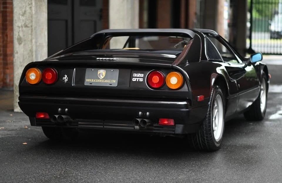 1986 Ferrari 328 GTS - Image 9 of 20